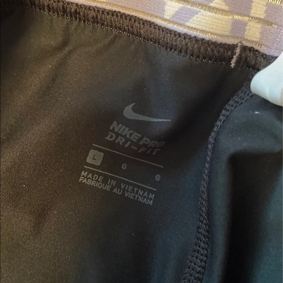 Nike Pro Shorts - Picture 3 of 3